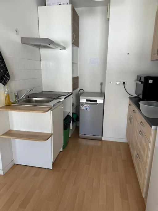 Grand Studio De 37M Carres - Rer Laplace Et Maison Des Examens A 5 Minutes A Pied Arcueil Buitenkant foto